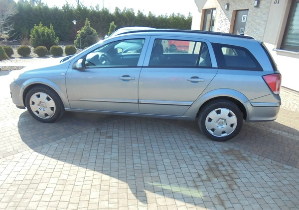 Opel Astra cena 8700 przebieg: 259000, rok produkcji 2007 z Mogilno małe 277